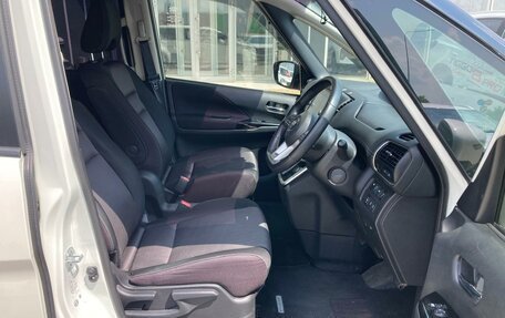 Nissan Serena IV, 2016 год, 1 690 000 рублей, 13 фотография