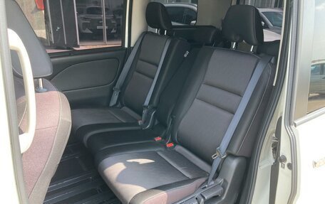 Nissan Serena IV, 2016 год, 1 690 000 рублей, 18 фотография