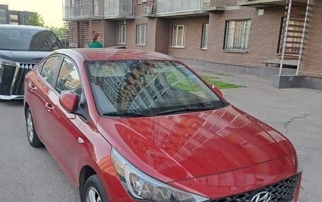 Hyundai Solaris II рестайлинг, 2021 год, 1 350 000 рублей, 4 фотография