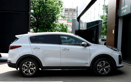 KIA Sportage IV рестайлинг, 2021 год, 2 750 000 рублей, 4 фотография
