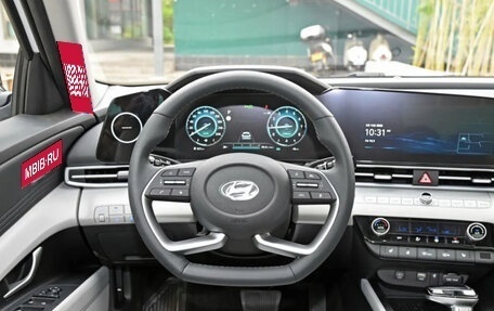 Hyundai Elantra, 2025 год, 2 185 000 рублей, 8 фотография