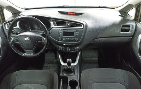 KIA cee'd III, 2016 год, 1 410 000 рублей, 17 фотография