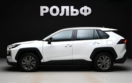 Toyota RAV4, 2024 год, 4 250 000 рублей, 5 фотография