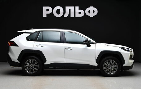 Toyota RAV4, 2024 год, 4 250 000 рублей, 6 фотография