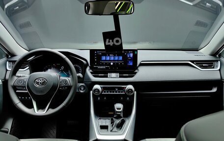 Toyota RAV4, 2024 год, 4 250 000 рублей, 28 фотография