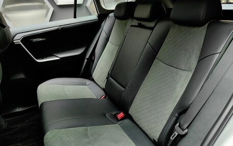Toyota RAV4, 2024 год, 4 250 000 рублей, 21 фотография