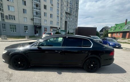 Skoda Superb III рестайлинг, 2012 год, 1 000 000 рублей, 3 фотография