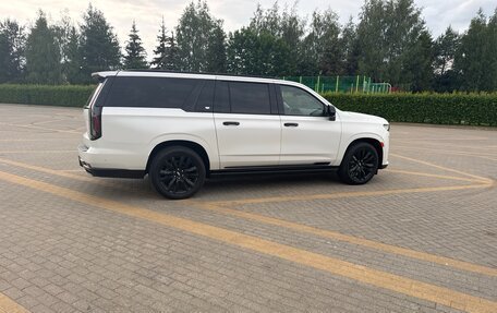 Cadillac Escalade V, 2022 год, 15 900 000 рублей, 4 фотография