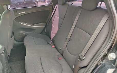 Hyundai Solaris II рестайлинг, 2011 год, 634 000 рублей, 19 фотография