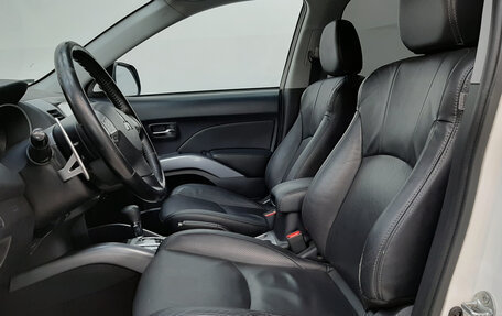 Mitsubishi Outlander III рестайлинг 3, 2008 год, 735 000 рублей, 10 фотография