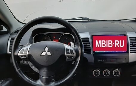 Mitsubishi Outlander III рестайлинг 3, 2008 год, 735 000 рублей, 16 фотография