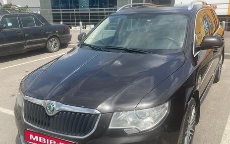 Skoda Superb III рестайлинг, 2012 год, 1 100 000 рублей, 2 фотография