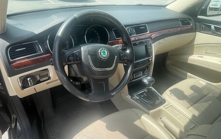 Skoda Superb III рестайлинг, 2012 год, 1 100 000 рублей, 17 фотография