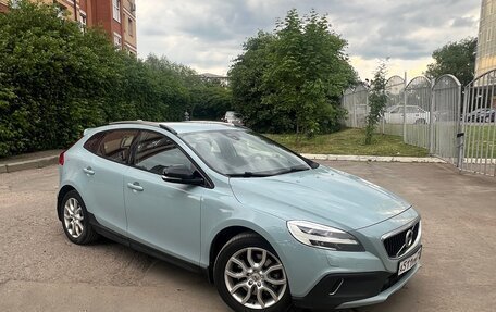 Volvo V40 Cross Country I, 2017 год, 1 820 000 рублей, 3 фотография