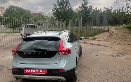 Volvo V40 Cross Country I, 2017 год, 1 820 000 рублей, 4 фотография