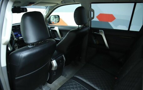 Toyota Land Cruiser Prado 150 рестайлинг 2, 2011 год, 2 950 000 рублей, 11 фотография