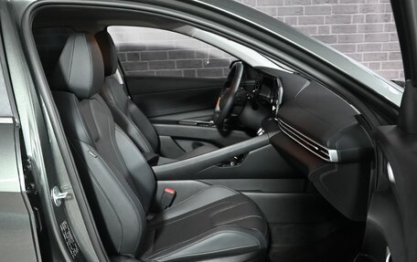 Hyundai Elantra, 2023 год, 2 385 000 рублей, 10 фотография