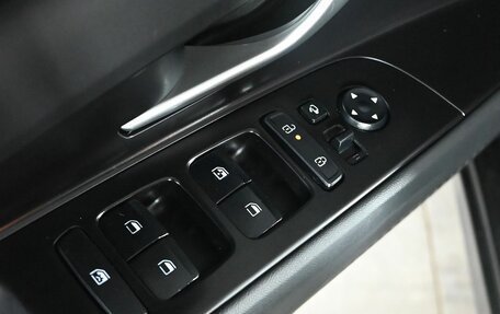 Hyundai Elantra, 2023 год, 2 385 000 рублей, 15 фотография