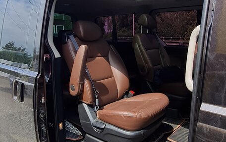 Hyundai Grand Starex Grand Starex I рестайлинг 2, 2019 год, 3 870 000 рублей, 12 фотография