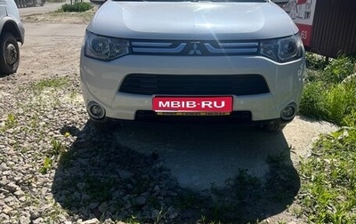 Mitsubishi Outlander III рестайлинг 3, 2012 год, 1 400 000 рублей, 1 фотография