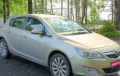 Opel Astra J, 2011 год, 470 000 рублей, 1 фотография