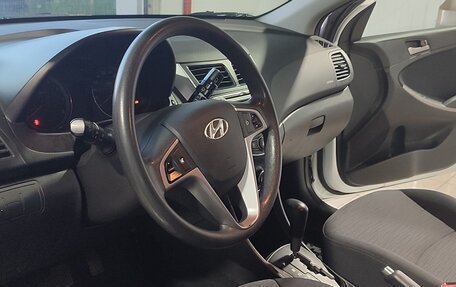 Hyundai Solaris II рестайлинг, 2015 год, 1 200 000 рублей, 3 фотография