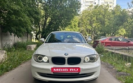 BMW 1 серия, 2010 год, 830 000 рублей, 7 фотография