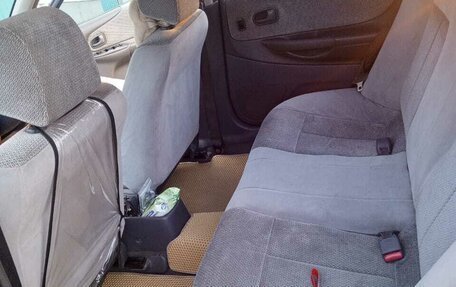 Mazda Familia, 1999 год, 250 000 рублей, 3 фотография