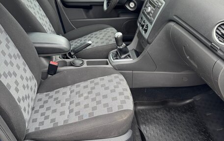 Ford Focus II рестайлинг, 2006 год, 300 000 рублей, 13 фотография