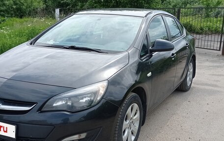 Opel Astra J, 2014 год, 950 000 рублей, 2 фотография