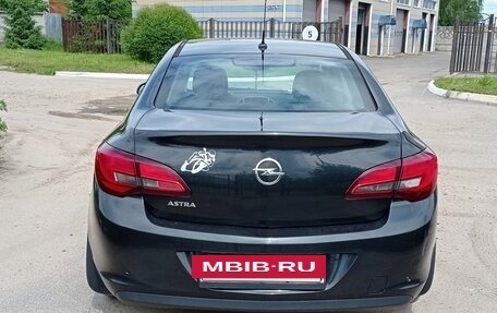 Opel Astra J, 2014 год, 950 000 рублей, 4 фотография