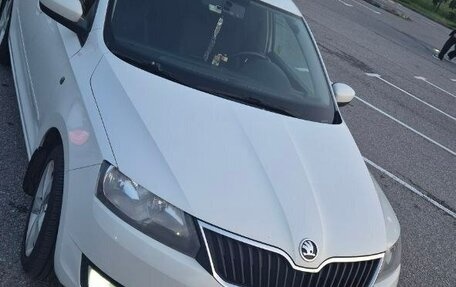 Skoda Rapid I, 2015 год, 1 215 000 рублей, 8 фотография