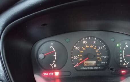 Mitsubishi Mirage VI рестайлинг, 2002 год, 160 000 рублей, 14 фотография