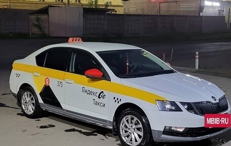 Skoda Octavia, 2020 год, 1 350 000 рублей, 2 фотография