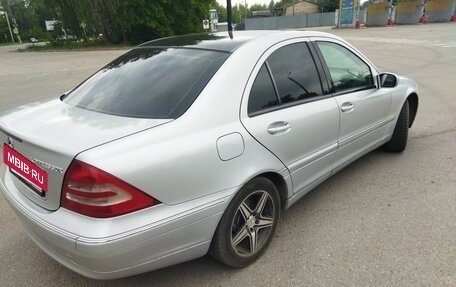Mercedes-Benz C-Класс, 2003 год, 650 000 рублей, 9 фотография