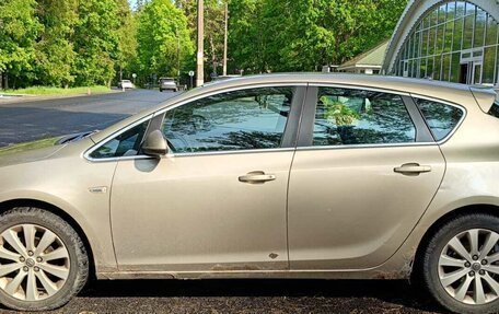 Opel Astra J, 2011 год, 470 000 рублей, 2 фотография