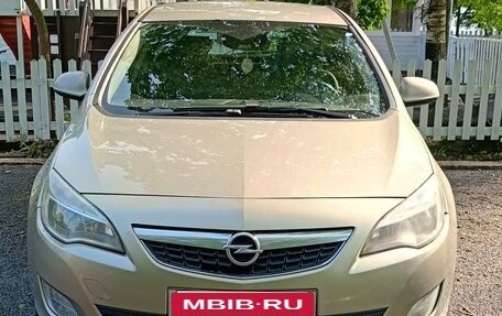 Opel Astra J, 2011 год, 470 000 рублей, 5 фотография