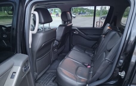 Nissan Pathfinder, 2008 год, 900 000 рублей, 11 фотография