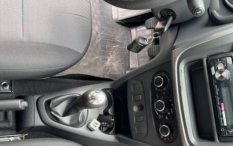 Renault Logan II, 2016 год, 750 000 рублей, 15 фотография