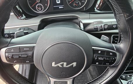 KIA K5, 2023 год, 3 500 000 рублей, 29 фотография