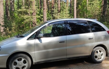 Toyota Nadia, 1999 год, 700 000 рублей, 6 фотография