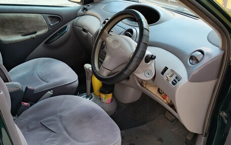 Toyota Platz, 2000 год, 350 000 рублей, 5 фотография