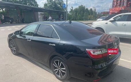 Toyota Camry, 2017 год, 2 300 000 рублей, 6 фотография