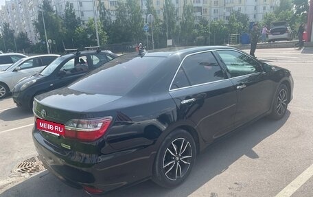Toyota Camry, 2017 год, 2 300 000 рублей, 4 фотография