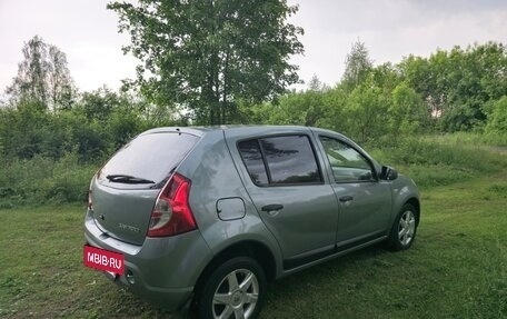 Renault Sandero I, 2010 год, 435 000 рублей, 4 фотография