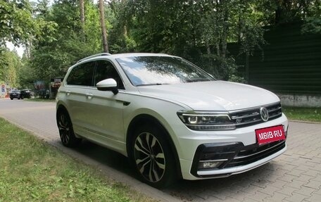 Volkswagen Tiguan II, 2017 год, 3 300 000 рублей, 2 фотография