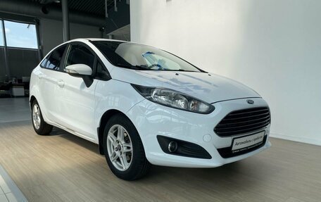 Ford Fiesta, 2015 год, 690 000 рублей, 3 фотография