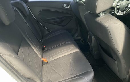 Ford Fiesta, 2015 год, 690 000 рублей, 11 фотография