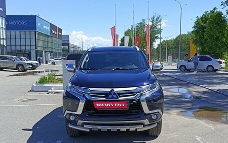 Mitsubishi Pajero Sport III рестайлинг, 2017 год, 3 108 600 рублей, 2 фотография