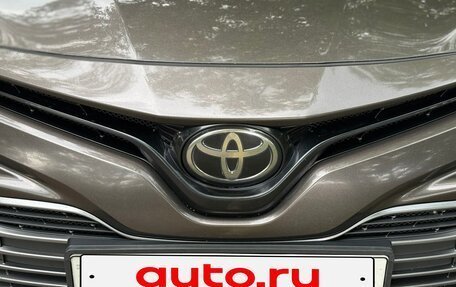 Toyota Camry, 2018 год, 2 230 000 рублей, 3 фотография